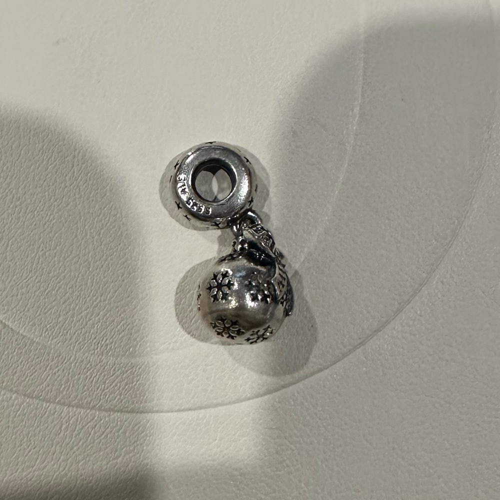 Pandora Christmas charm